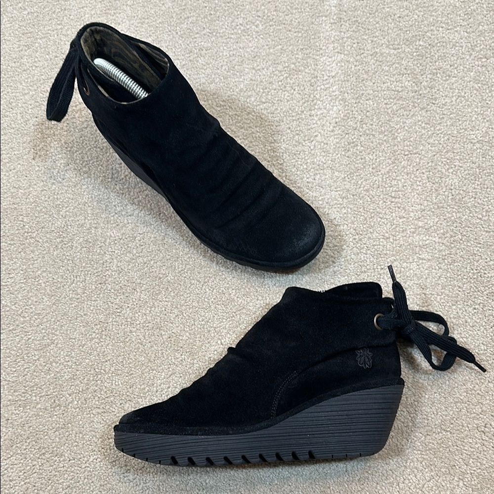 Fly London Wedge Black Suede Ruched Ankle Bow Tie Back Bootie Ankle Women 9-9.5